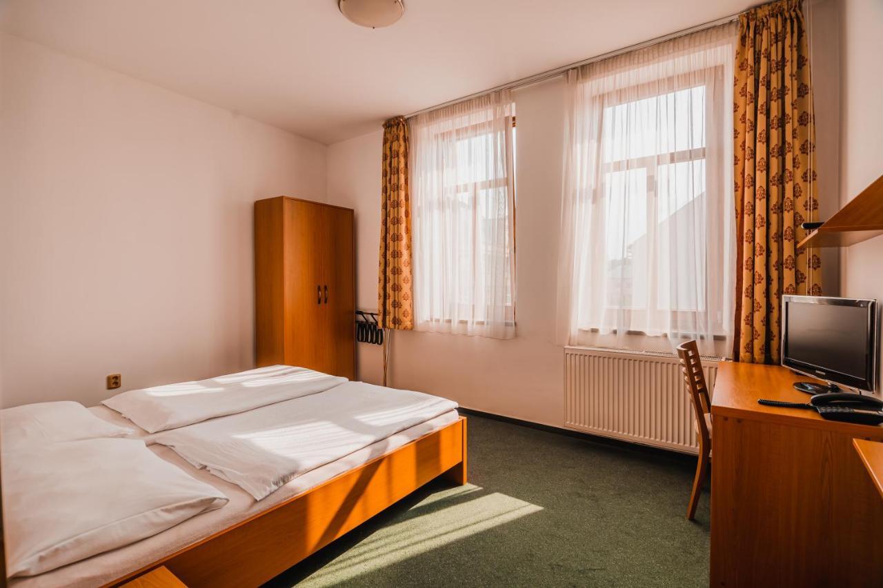 Hotel Krajka**** Vamberk Екстер'єр фото